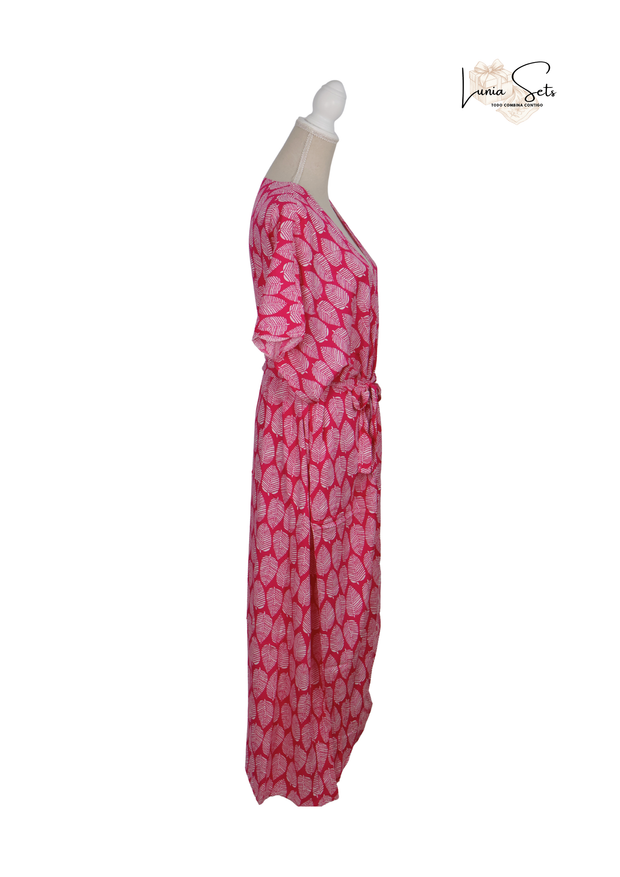 Brisa Coral – Vestido Largo con Hojas