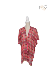 Brisa Rosa–Vestido de Rayas Coloridas